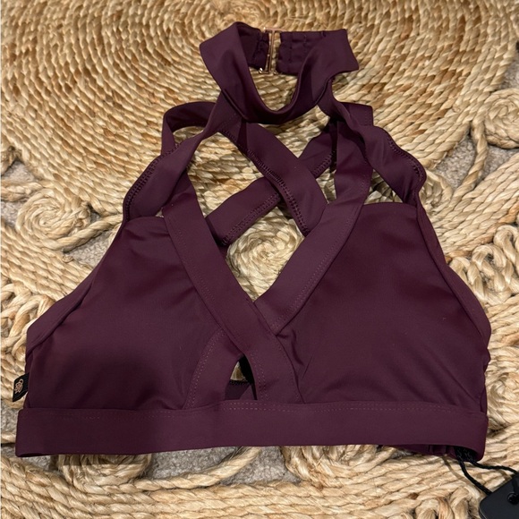 L’urv Strappy Sports Bra - Picture 2 of 5